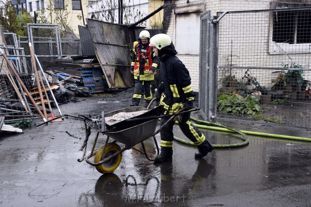 Feuer 4 Bergisch Gladbach Gronau Am Kuhlerbusch P252.JPG - Miklos Laubert